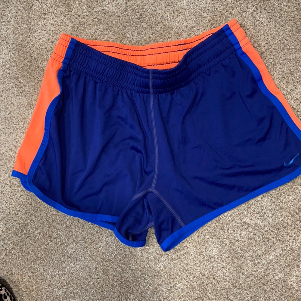 Nike running shorts size med